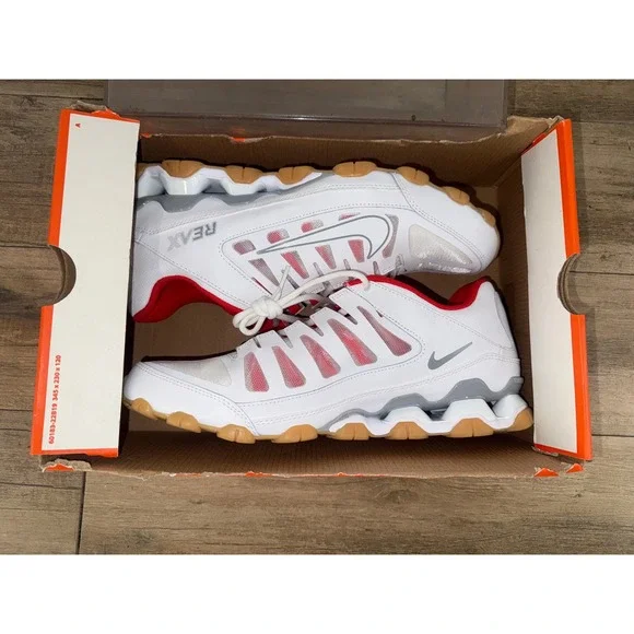 Nike Reax 8 TR Mesh Mens Training Shoes White Wolf Grey Red 621716-103 Size 11.5 - Picture 7 of 9